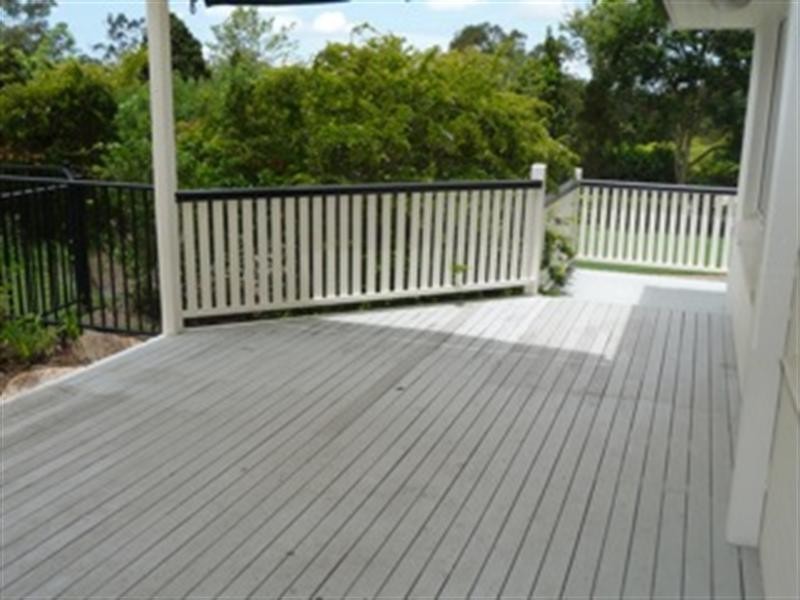 37 Tristania Drive, Bardon QLD 4065