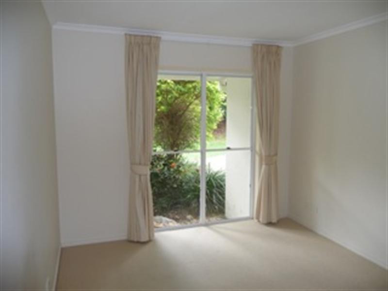 37 Tristania Drive, Bardon QLD 4065