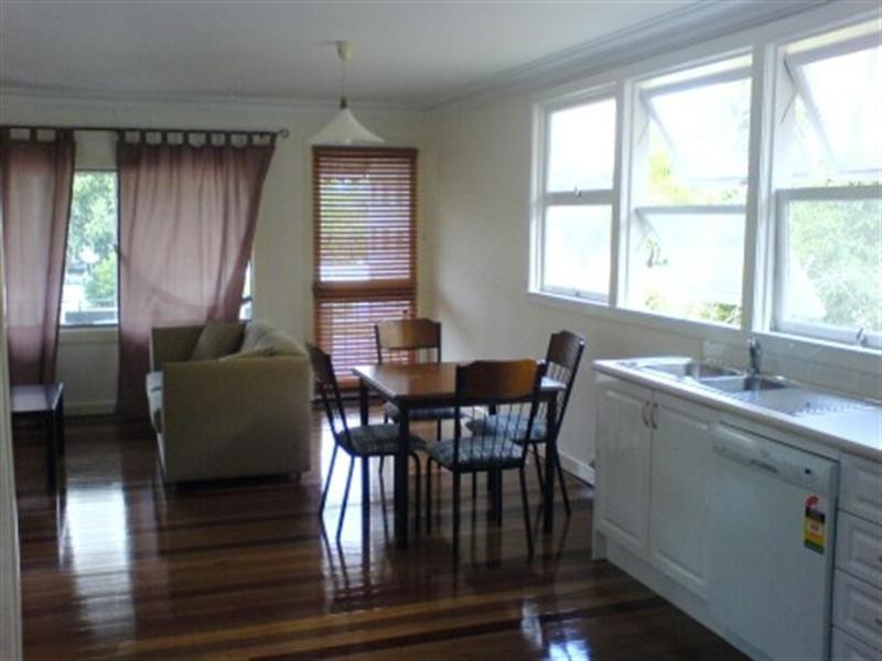 1/55 Shafston Avenue, Kangaroo Point QLD 4169