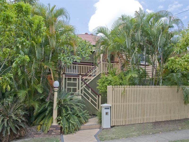 2 Hazlewood Street, New Farm QLD 4005