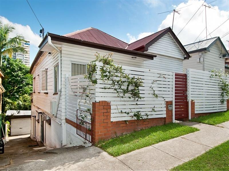 31 Blakeney Street, Highgate Hill QLD 4101