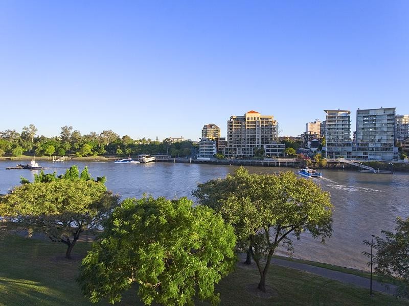 7/166 Oxlade Drive, New Farm QLD 4005