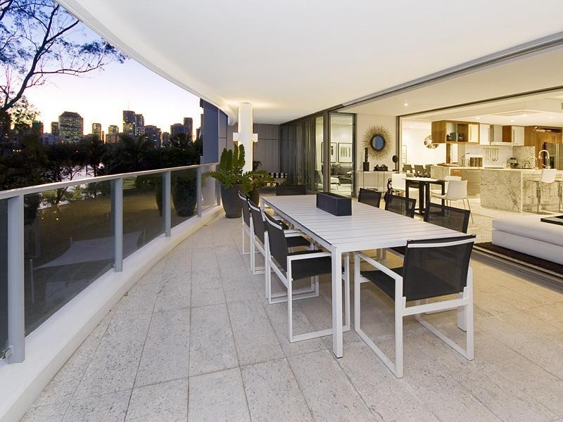 7/166 Oxlade Drive, New Farm QLD 4005