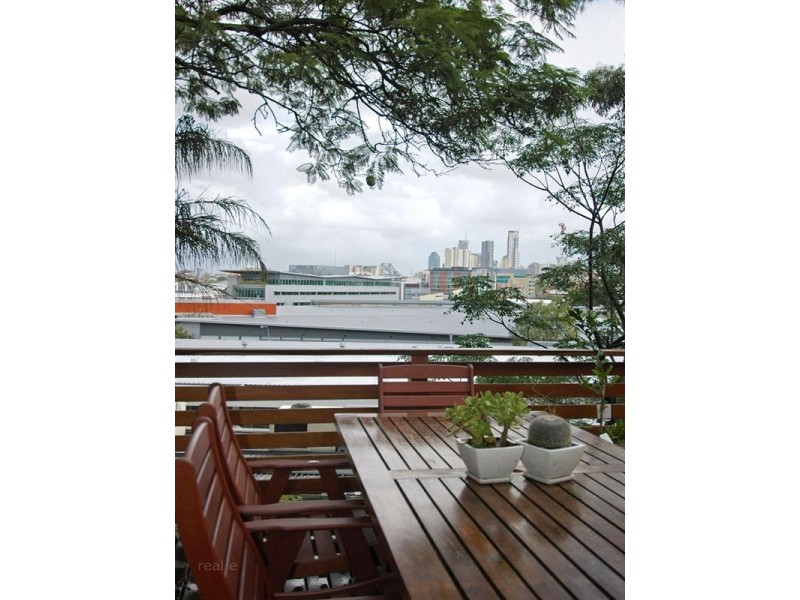 23 Victoria Terrace, Bowen Hills QLD 4006