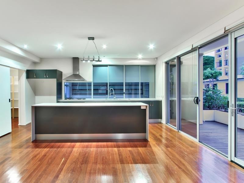 18 Alford Street, New Farm QLD 4005