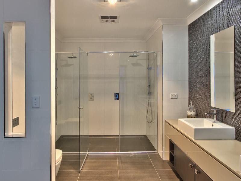 51 Moreton Street, Norman Park QLD 4170