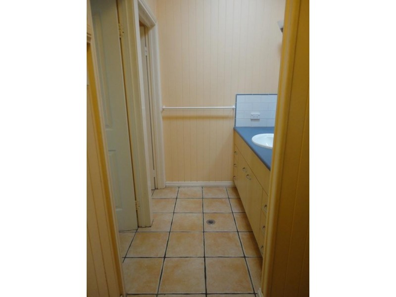 253 Hudson Road, Wooloowin QLD 4030