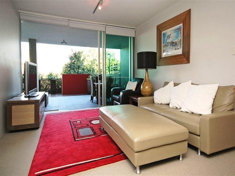 4/20 Newstead Terrace, Newstead QLD 4006