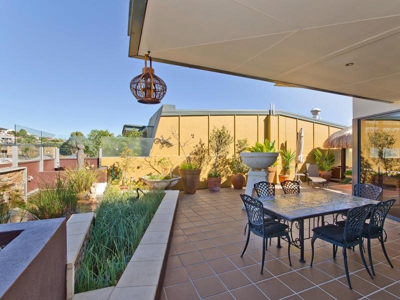 110 Commercial Road, Teneriffe QLD 4005