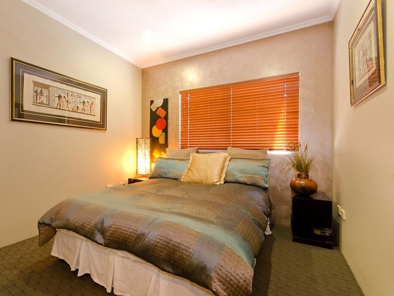 110 Commercial Road, Teneriffe QLD 4005