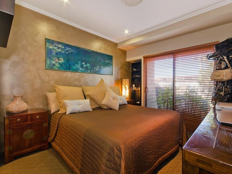 110 Commercial Road, Teneriffe QLD 4005