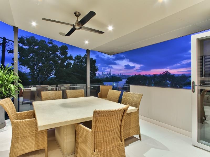 38 Grays Road, Hamilton QLD 4007