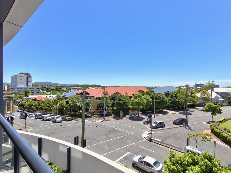 203/292 Boundary Street, Spring Hill QLD 4000