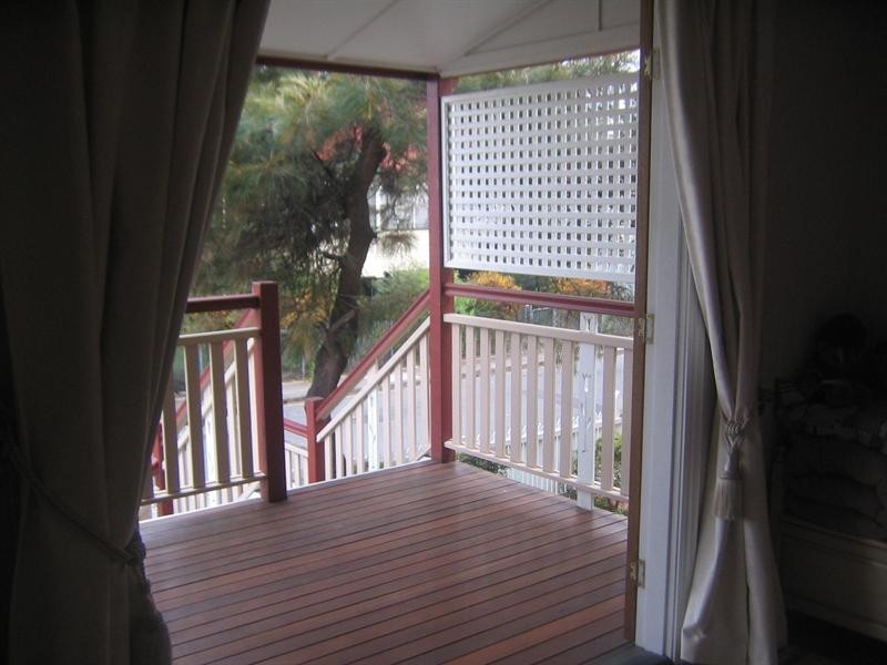 19 Salstone Street, Kangaroo Point QLD 4169