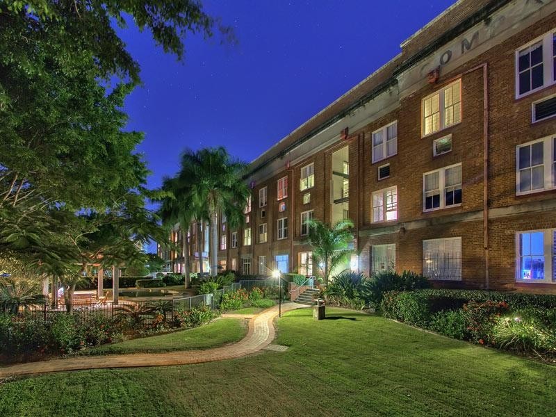 51/53 Vernon Terrace, Teneriffe QLD 4005