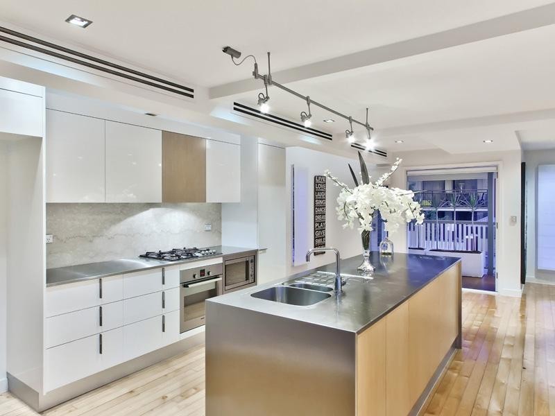 11 Isaac Street, Spring Hill QLD 4000