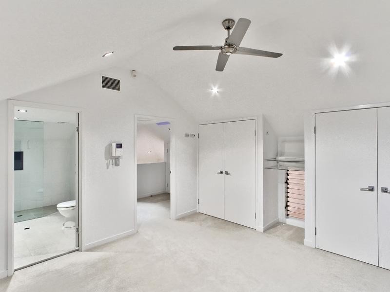 11 Isaac Street, Spring Hill QLD 4000