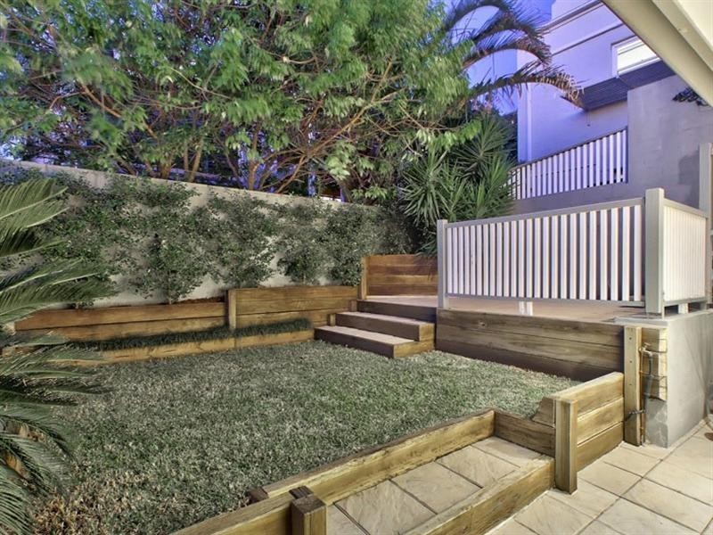 11 Isaac Street, Spring Hill QLD 4000