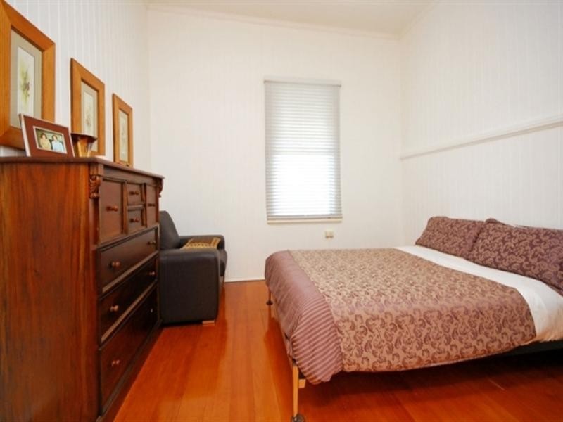 37 McLennan Street, Albion QLD 4010