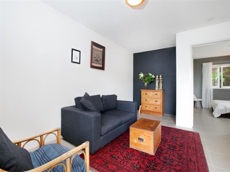 2/121 Oxlade Drive, New Farm QLD 4005