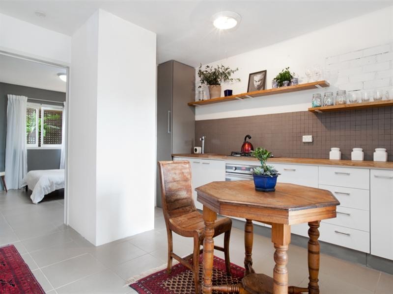 2/121 Oxlade Drive, New Farm QLD 4005