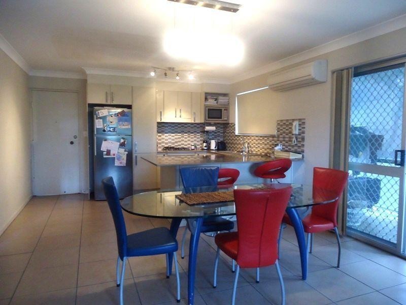 2/14 Sinclair Street, East Brisbane QLD 4169