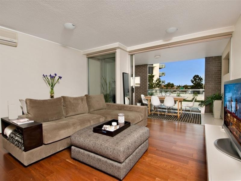 11/8-12 Macquarie Street, Teneriffe QLD 4005