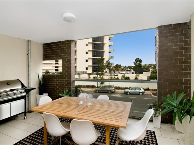11/8-12 Macquarie Street, Teneriffe QLD 4005