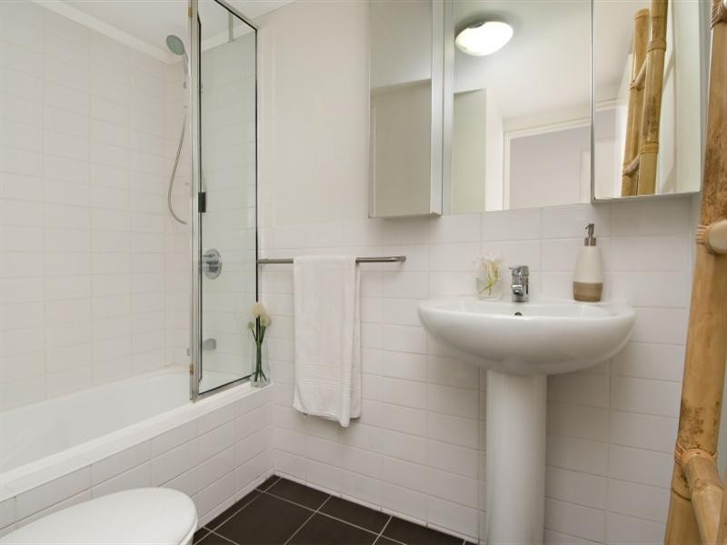 11/8-12 Macquarie Street, Teneriffe QLD 4005