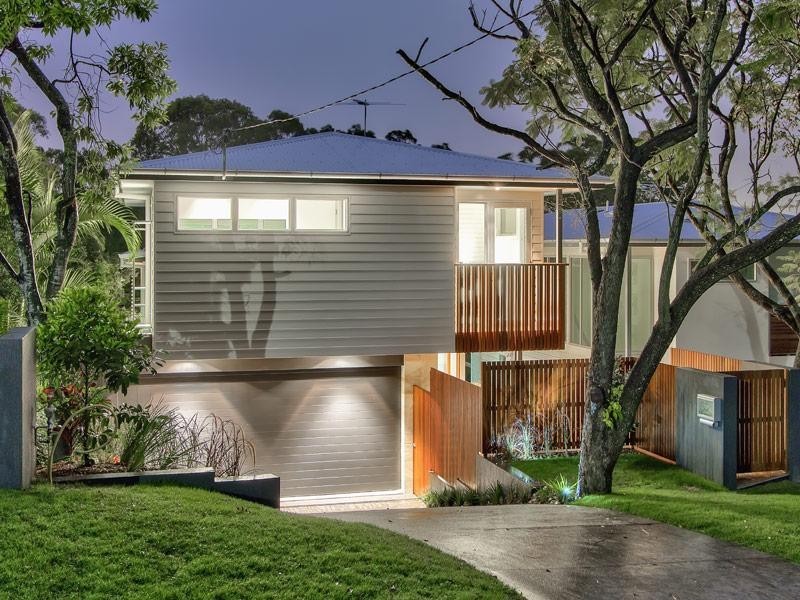 22 Instow Street, Yeronga QLD 4104