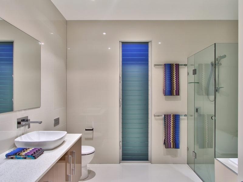 22 Instow Street, Yeronga QLD 4104