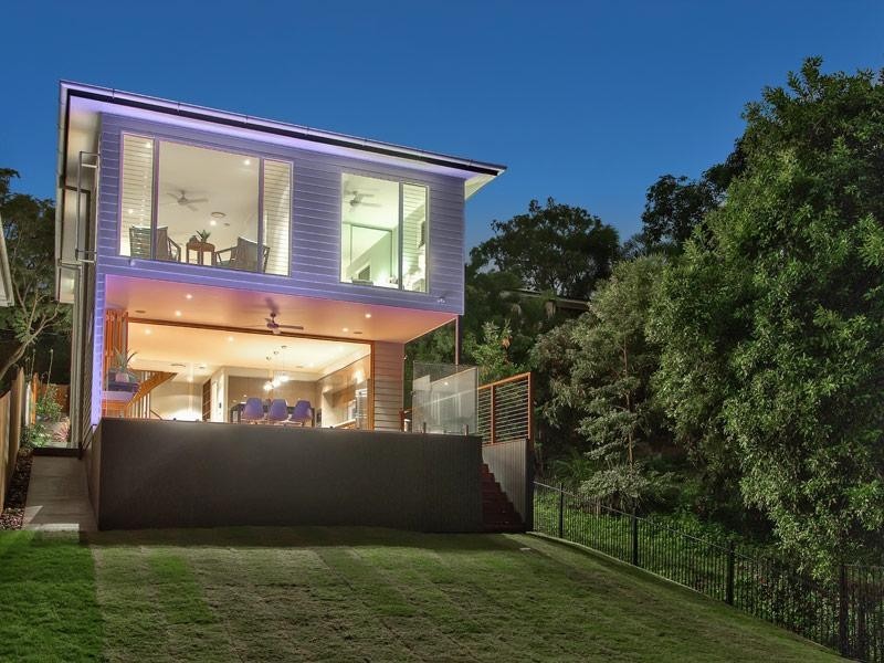 22 Instow Street, Yeronga QLD 4104