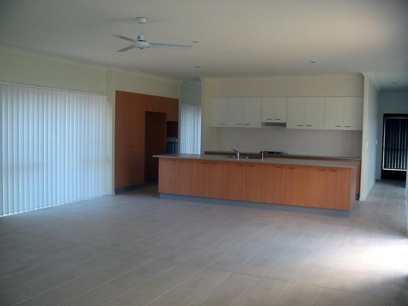 17 Mossvale Drive, Wakerley QLD 4154