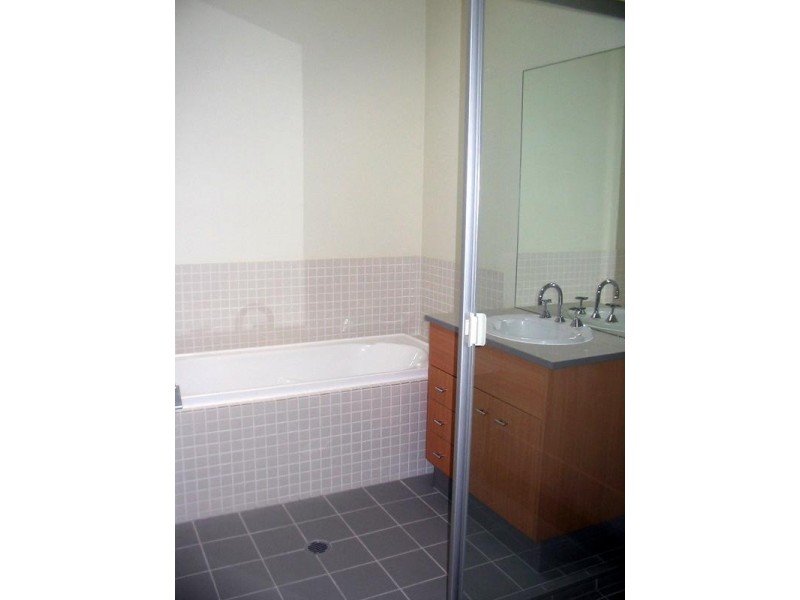 17 Mossvale Drive, Wakerley QLD 4154