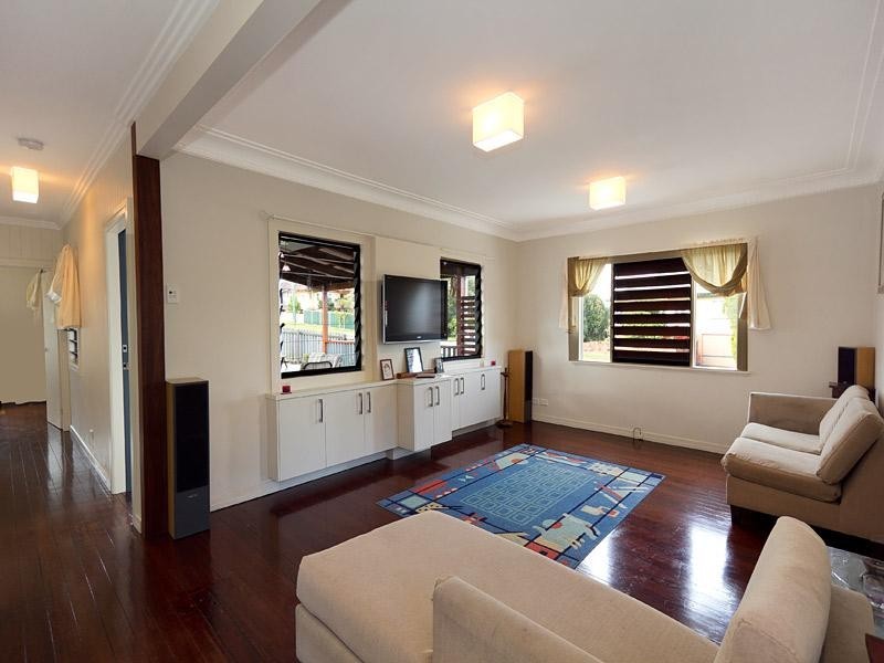 52 Araluen Street, Kedron QLD 4031