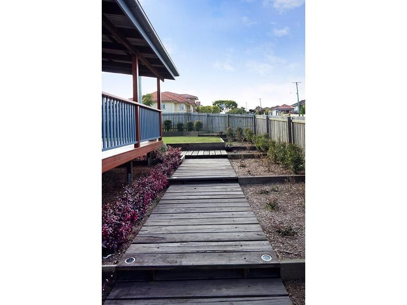 52 Araluen Street, Kedron QLD 4031