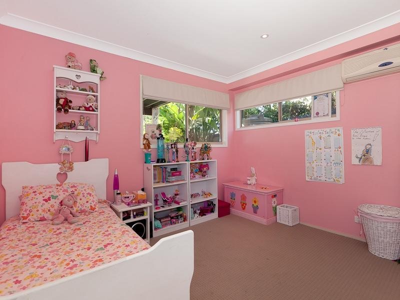 76 Tenth Avenue, Kedron QLD 4031