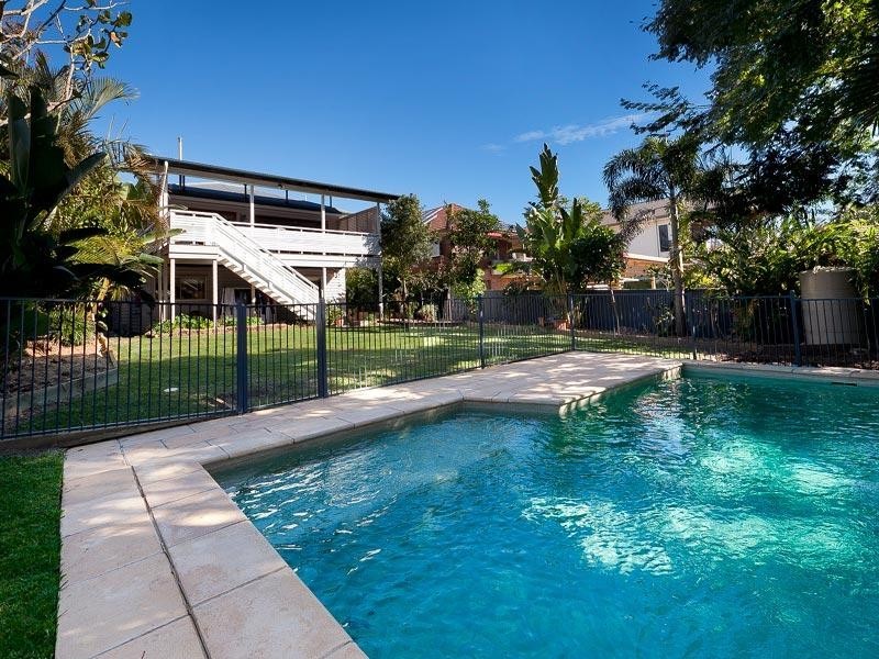 76 Tenth Avenue, Kedron QLD 4031