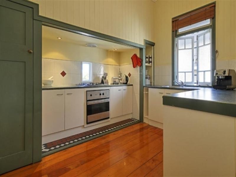 4/147 Merthyr Road, New Farm QLD 4005