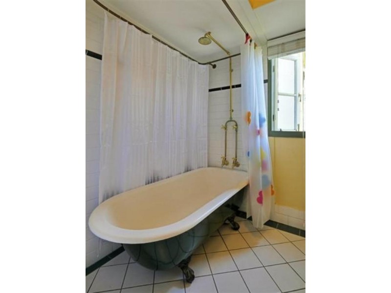 4/147 Merthyr Road, New Farm QLD 4005