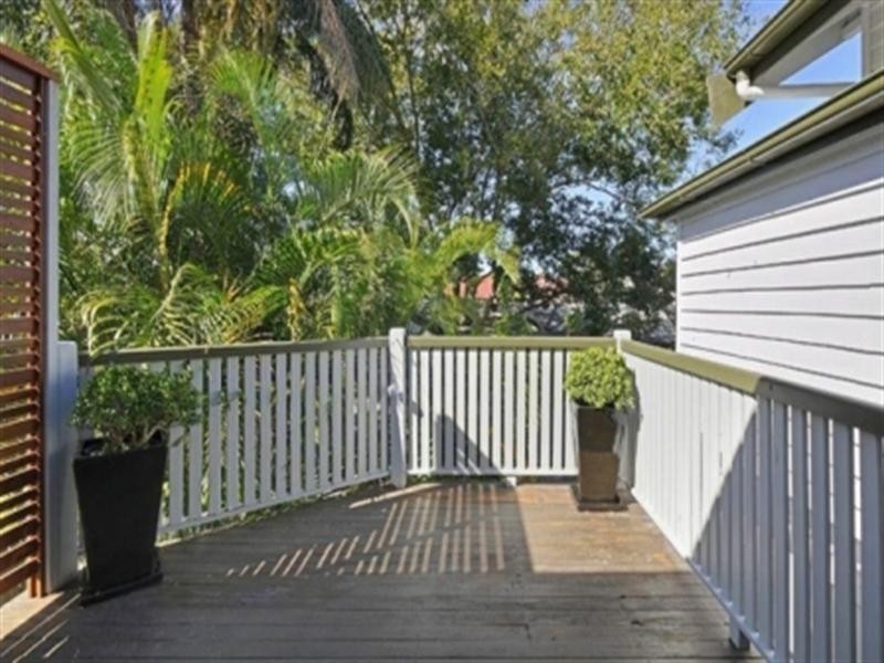 4/147 Merthyr Road, New Farm QLD 4005