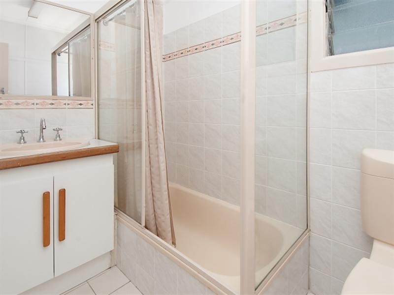 1/100 Langshaw Street, New Farm QLD 4005