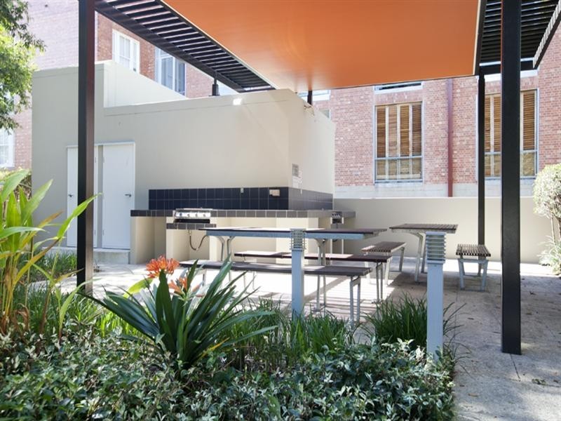 317/71 Beeston Street, Teneriffe QLD 4005