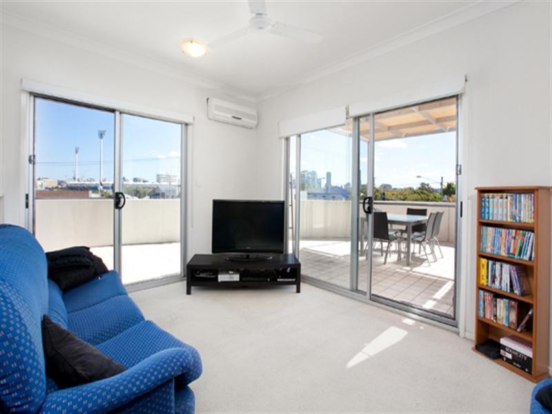 17/41 Kingfisher Lane, Woolloongabba QLD 4102