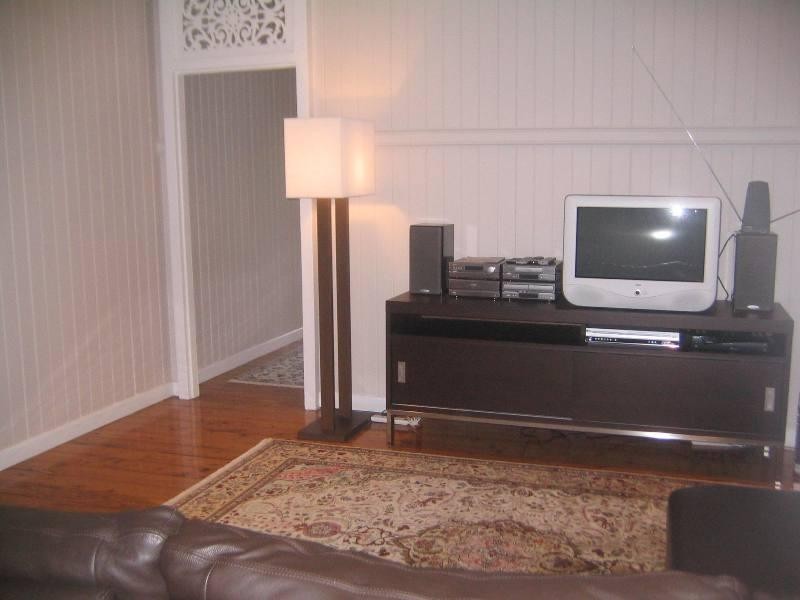 19 Salstone Street, Kangaroo Point QLD 4169