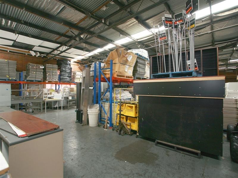 34 Eileen Road, Clayton South VIC 3169