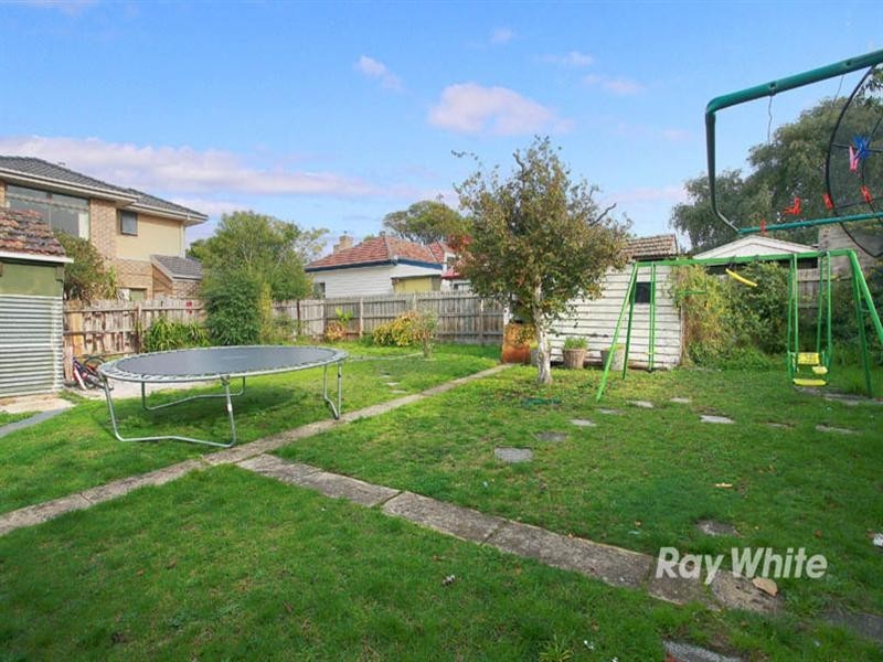 40 Gladstone Road, Dandenong VIC 3175