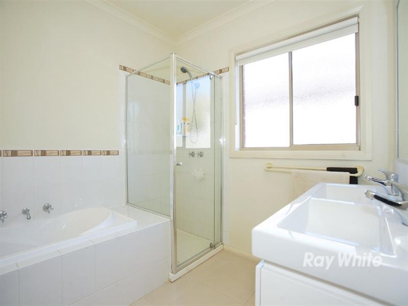 1/22 Vincent Crescent, Noble Park VIC 3174