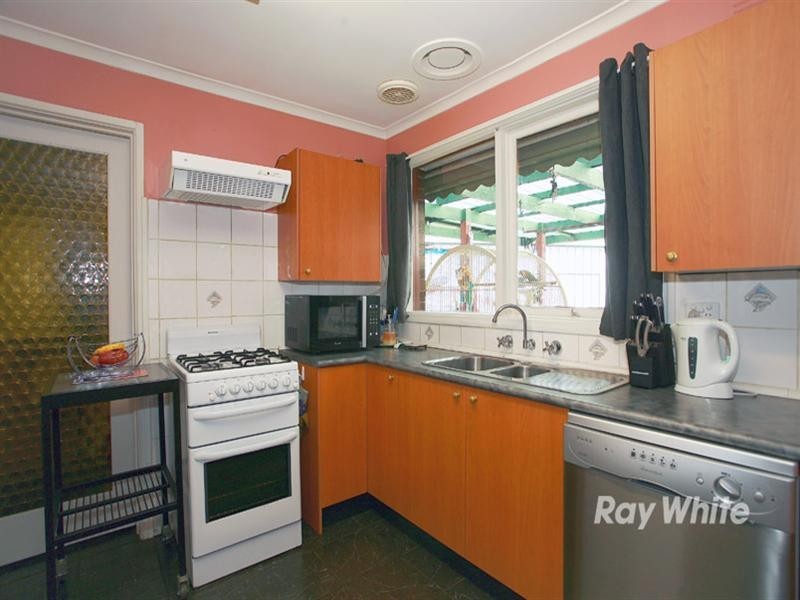 2 Fay Court, Noble Park VIC 3174