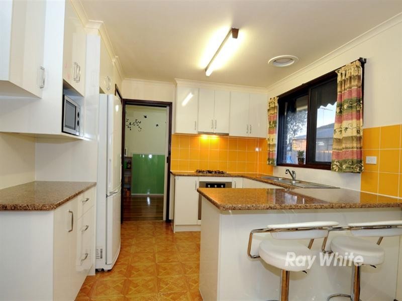 11 Melanie Close, Keysborough VIC 3173